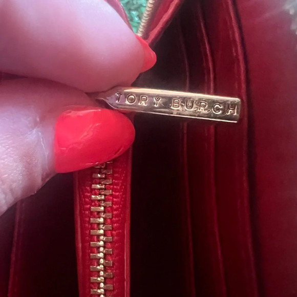 TORY BURCH red leather wallet 🫶🏼🌹 - Picture 12 of 14